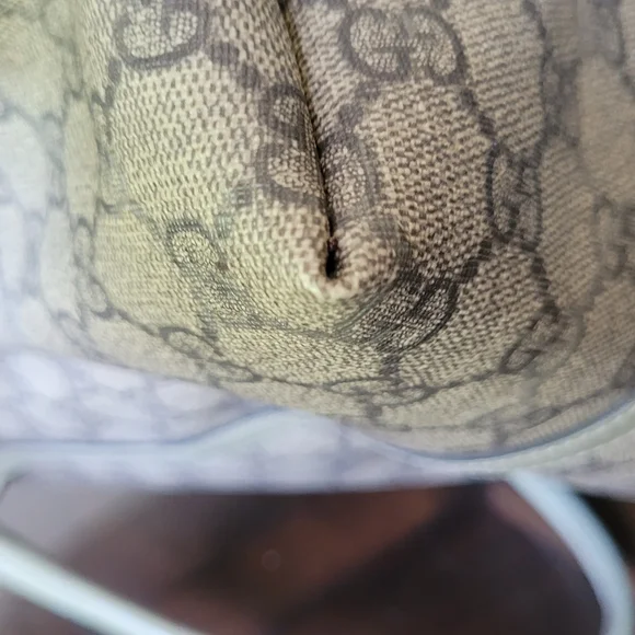 Gucci Tote - Picture 11 of 16